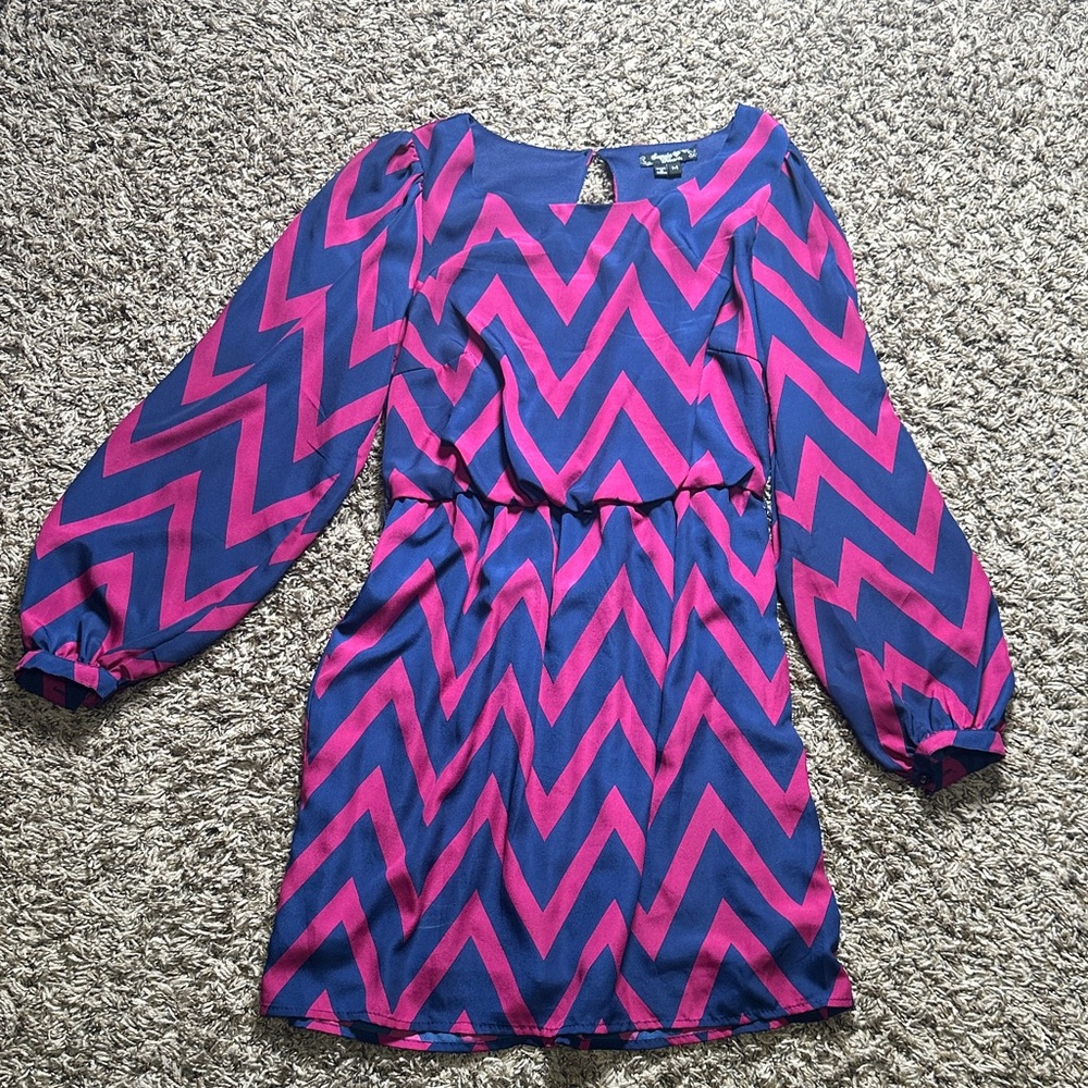 Sequin Hearts Navy Blue and magenta Dress - Chevron design size M 100% polyester